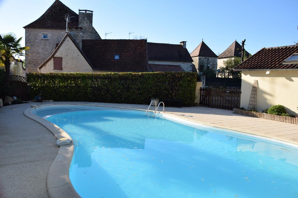 Le Petit Relais Hotel Cales  ภายนอก รูปภาพ