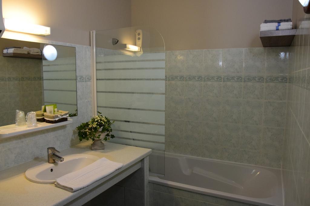 Le Petit Relais Hotel Cales  ห้อง รูปภาพ