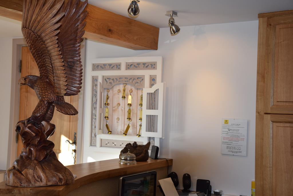 Le Petit Relais Hotel Cales  ภายนอก รูปภาพ
