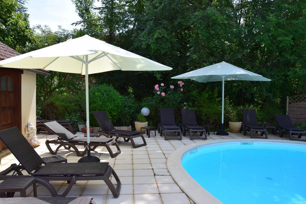 Le Petit Relais Hotel Cales  ภายนอก รูปภาพ
